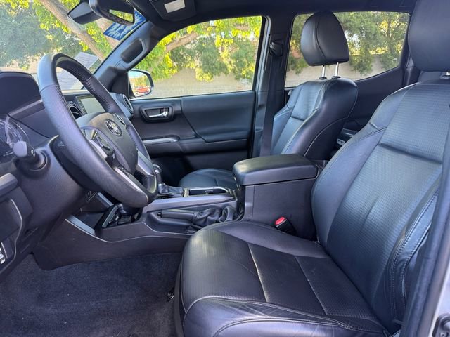 Used 2021 Toyota Tacoma TRD Off-Road w/ TRD Premium Off Road Package image 25