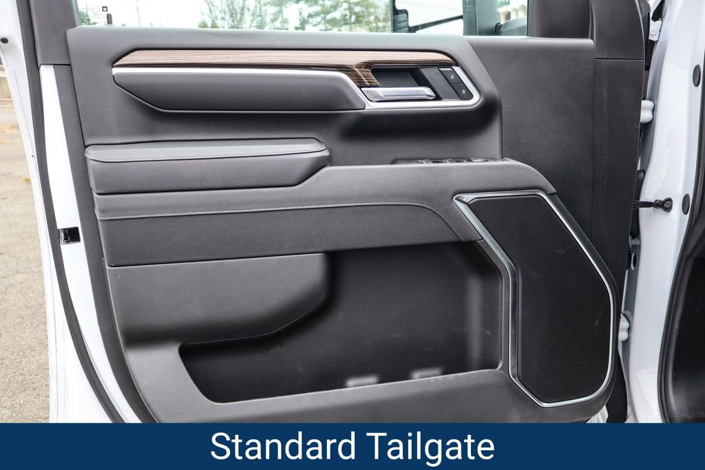 Certified 2025 Chevrolet Silverado 2500 LT w/ Convenience Package image 36