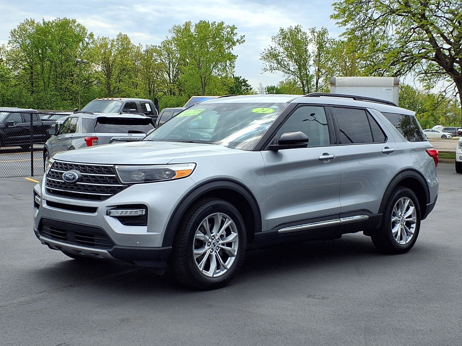 Used 2024 Ford Explorer XLT w/ Equipment Group 202A