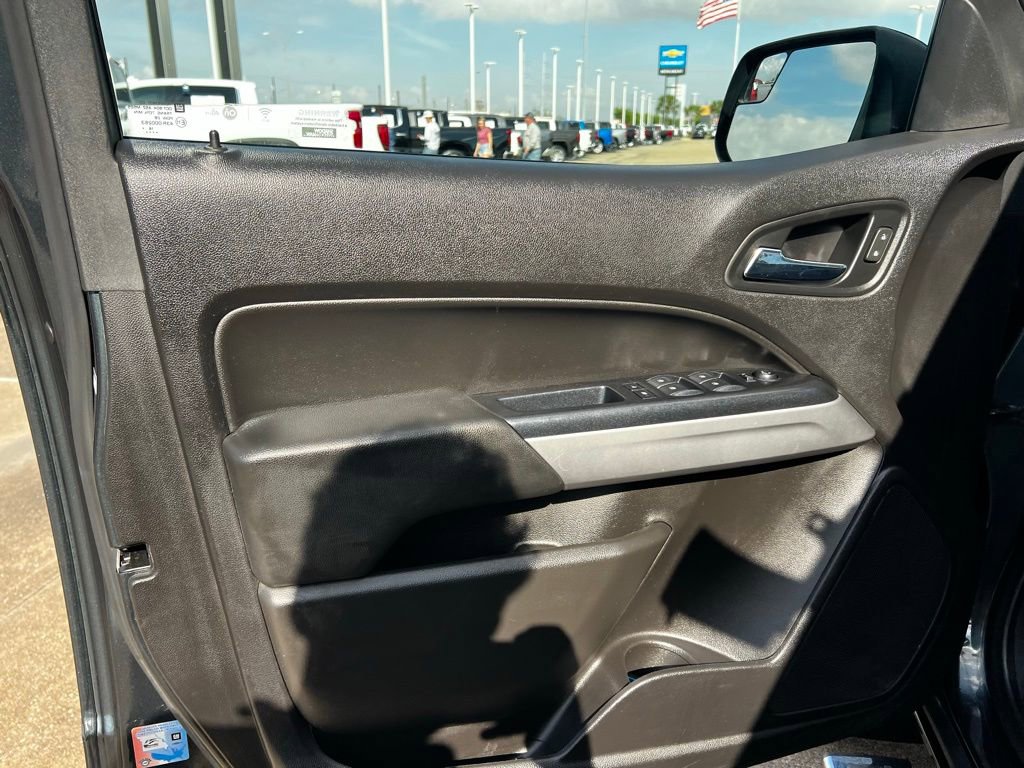 Used 2017 Chevrolet Colorado LT w/ LT Convenience Package image 27