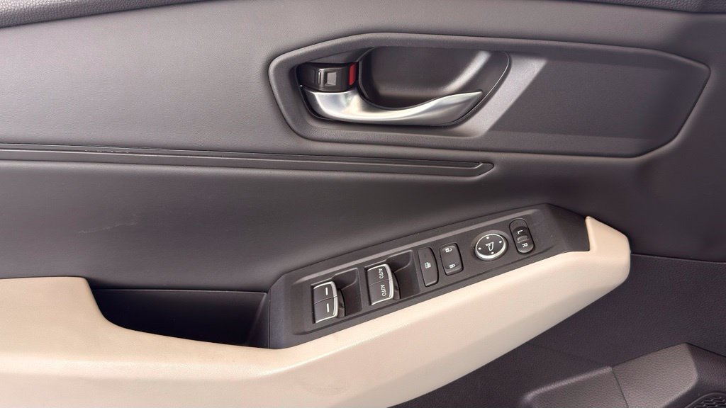 Certified 2024 Honda Accord EX image 32