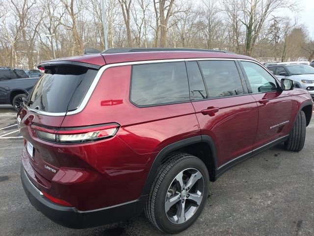 Used 2025 Jeep Grand Cherokee L Limited w/ Luxury Tech Group II image 26