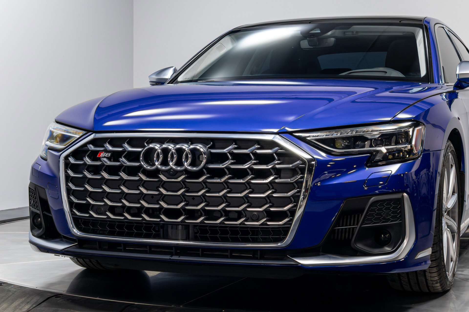 Used 2023 Audi S8 image 75