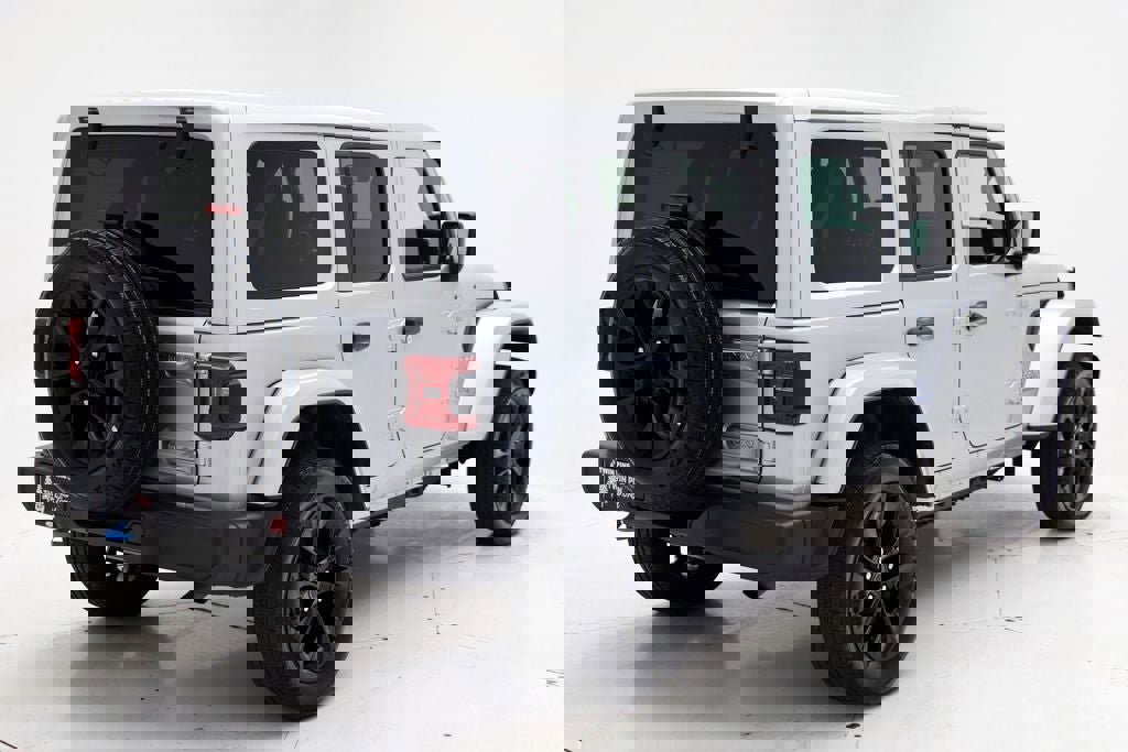 Used 2024 Jeep Wrangler Unlimited Sahara image 9