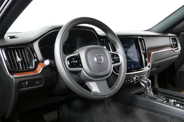 Used 2019 Volvo S60 T6 Inscription image 4