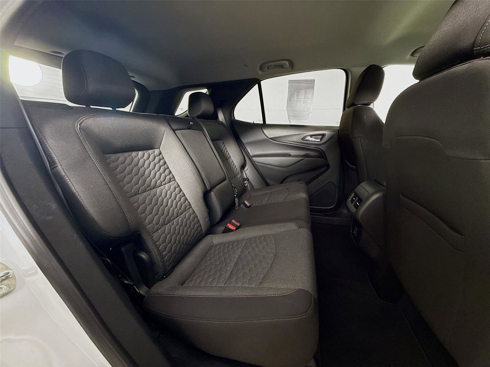 Used 2021 Chevrolet Equinox LT AWD/4WD image 27