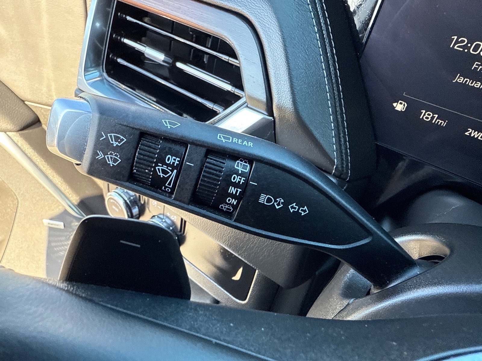 Used 2025 GMC Yukon Denali image 39