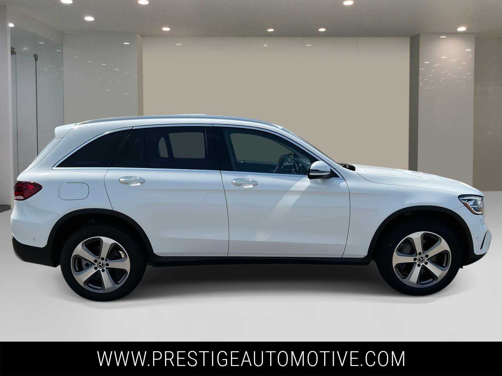 Used 2022 Mercedes-Benz GLC 300 GLC 300 w/ Premium Package Lite image 6