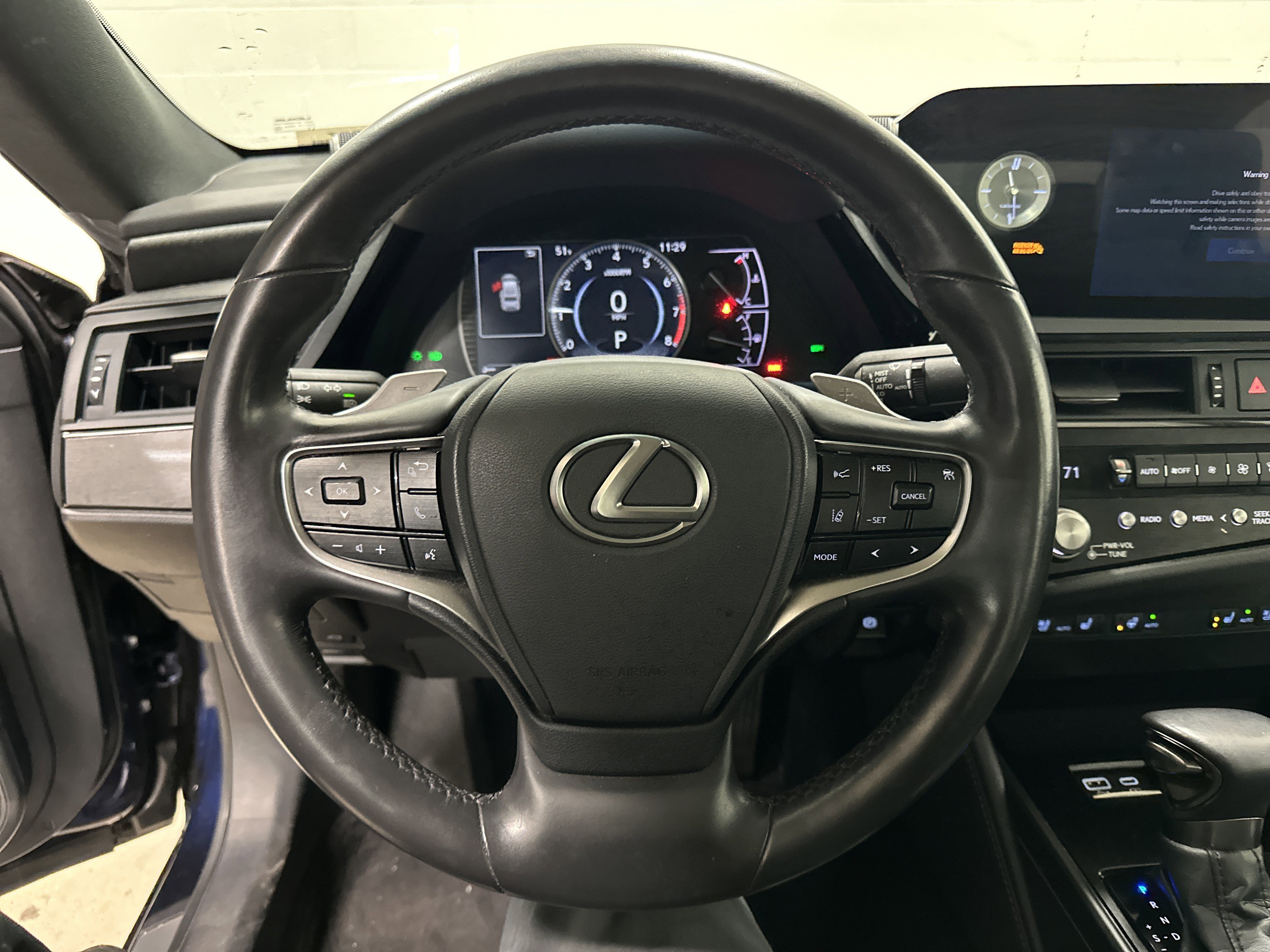 Used 2023 Lexus ES 350 w/ Premium Package image 18