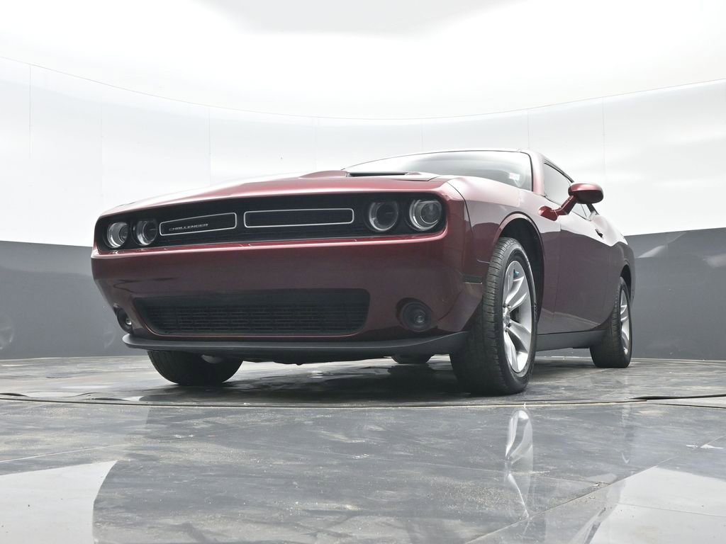 Used 2020 Dodge Challenger SXT image 32