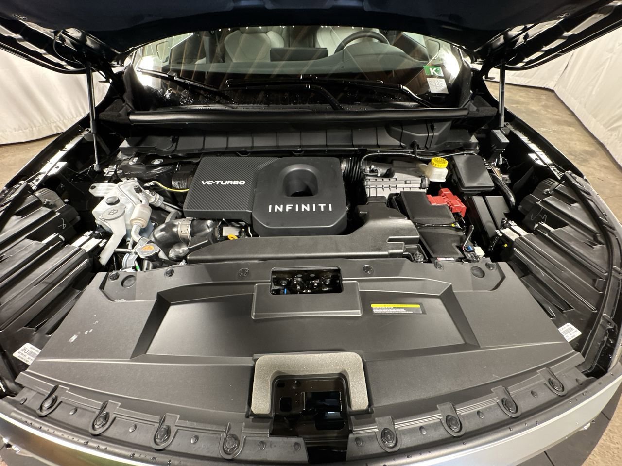 Certified 2026 INFINITI QX60 Luxe w/ Family Package AWD/4WD image 33