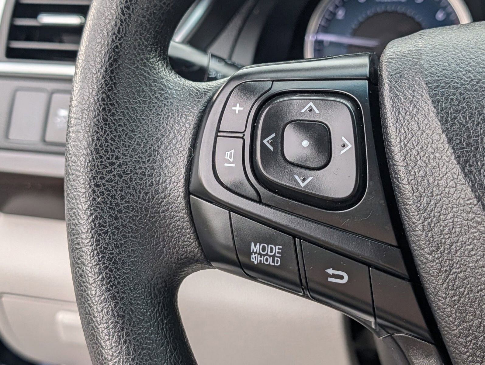 Used 2017 Toyota Camry LE image 26