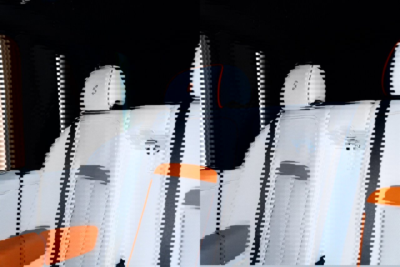 Used 2023 Rolls-Royce Cullinan w/ Cullinan Package image 12