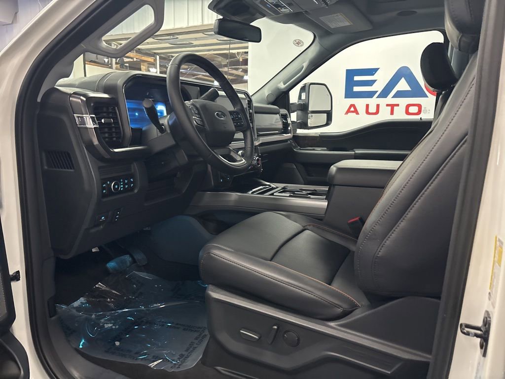 New 2026 Ford F250 Lariat w/ Black Appearance Package AWD/4WD image 23