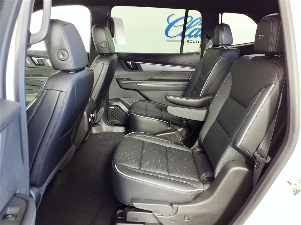 New 2026 Buick Enclave Sport Touring w/ Power Package image 17