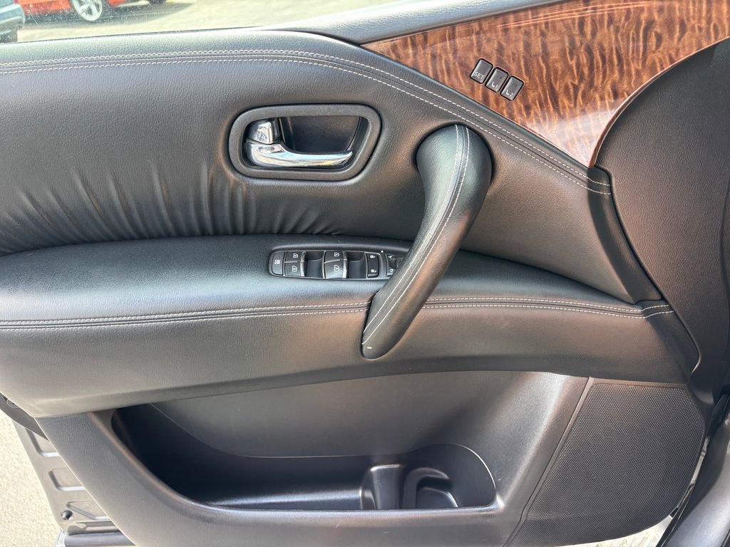 Used 2024 INFINITI QX80 Luxe AWD/4WD image 16