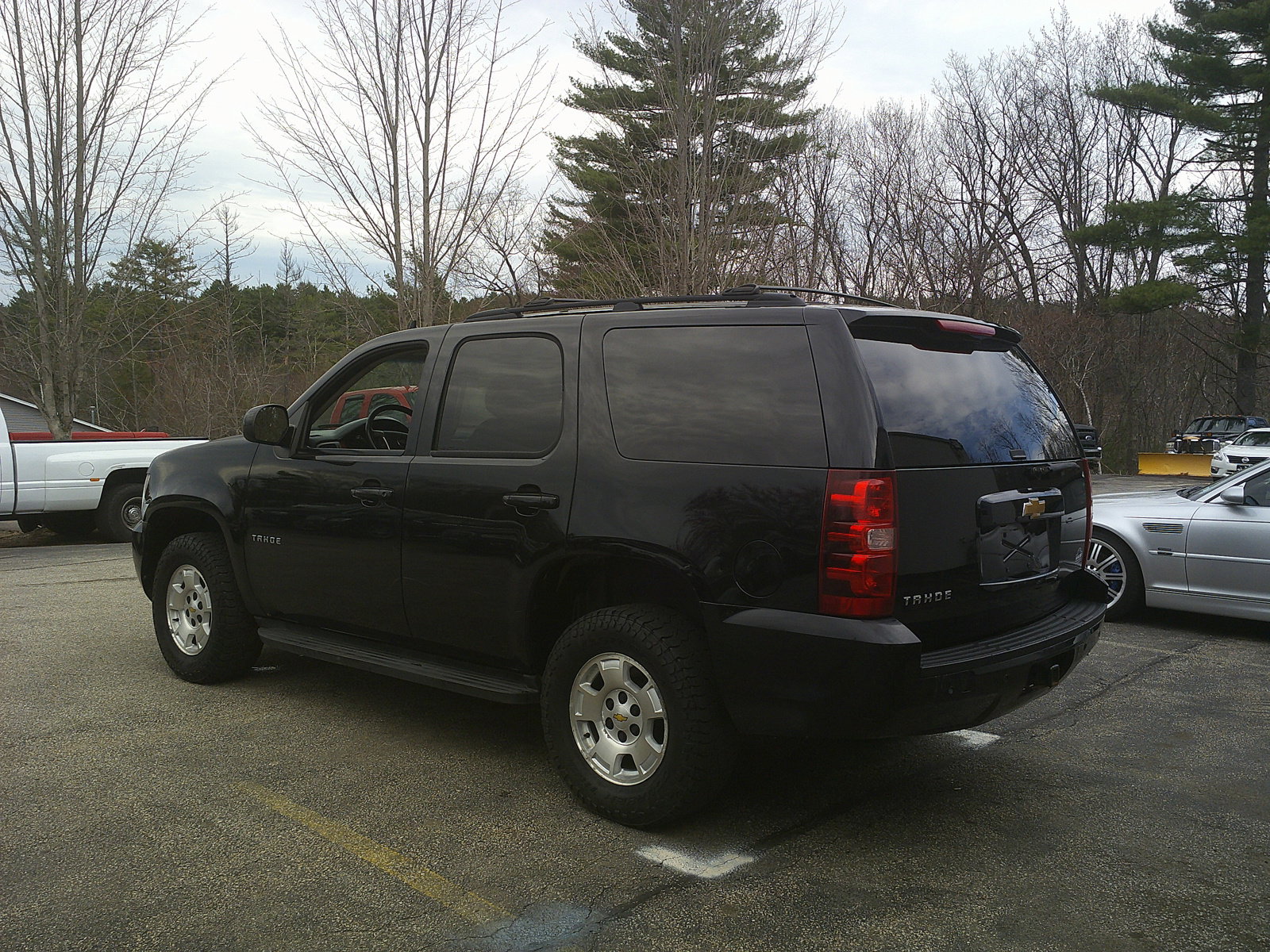 Used 2013 Chevrolet Tahoe LS w/ Convenience Package AWD/4WD image 6