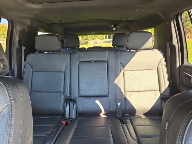Used 2022 GMC Yukon XL Denali AWD/4WD image 19