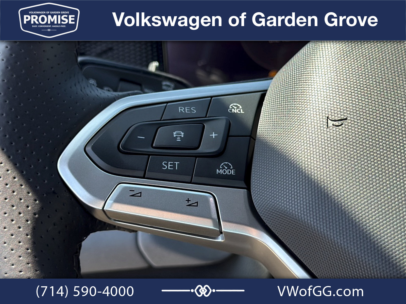New 2026 Volkswagen Tiguan SE R-Line AWD/4WD image 18