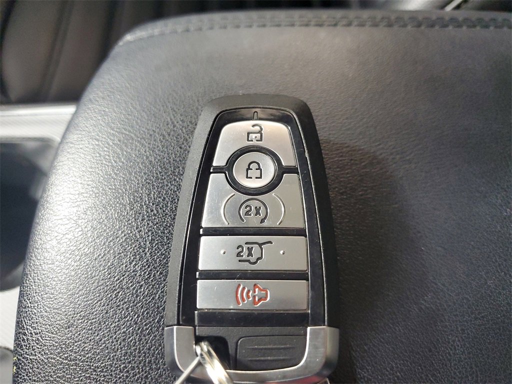 Used 2021 Ford Edge SEL w/ Convenience Package image 28