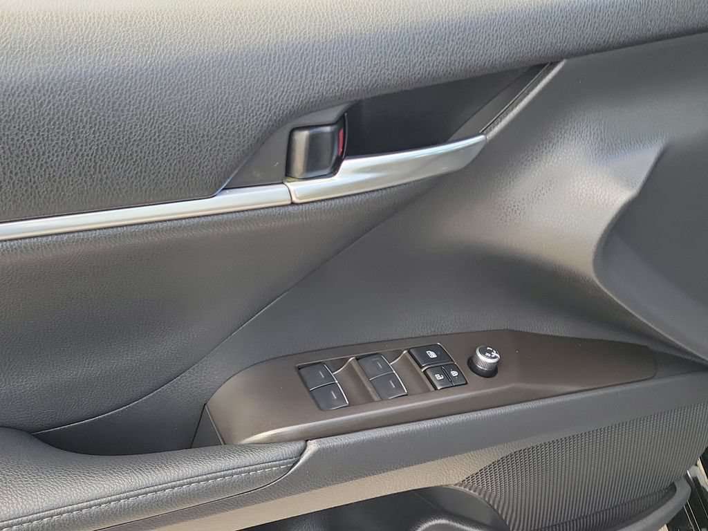 Certified 2023 Toyota Camry XLE FWD image 20