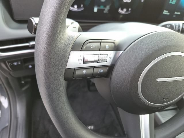 Used 2026 Hyundai Tucson Blue SE AWD/4WD image 18