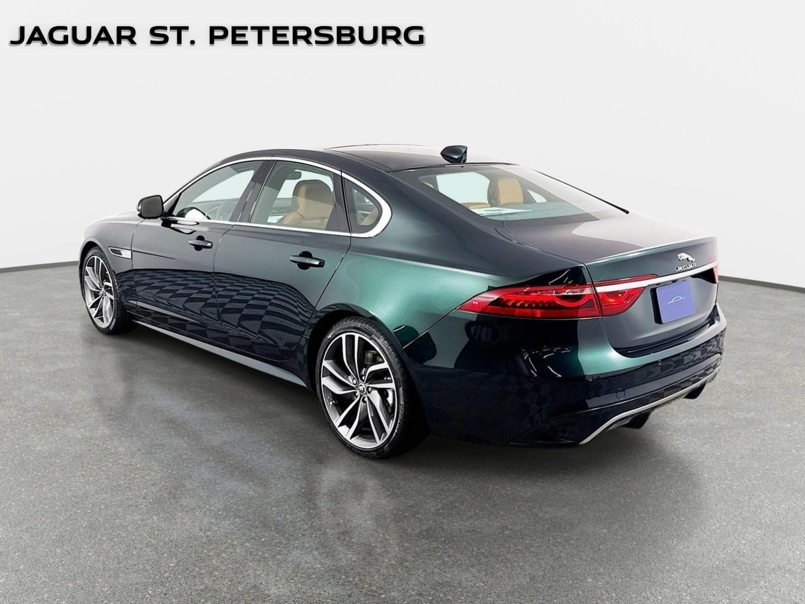 Used 2024 Jaguar XF R-Dynamic SE AWD/4WD image 7