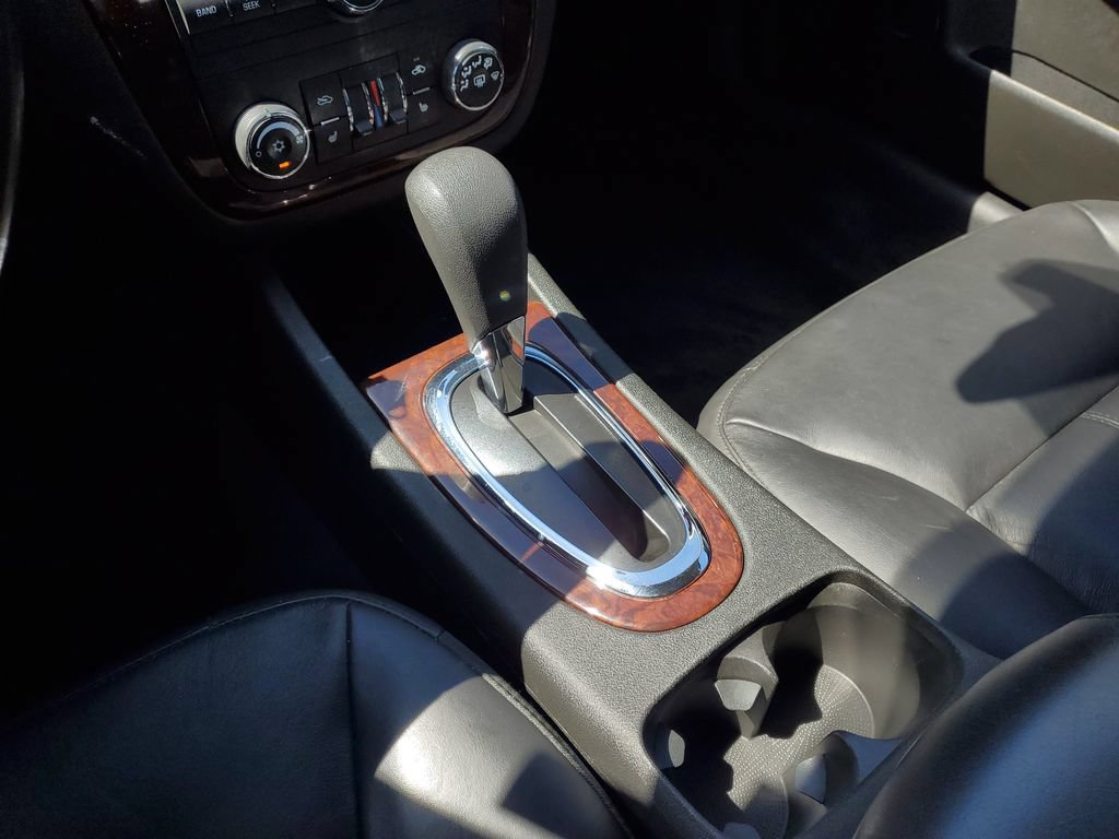 Used 2011 Chevrolet Impala LT w/ Luxury Edition Package FWD image 25
