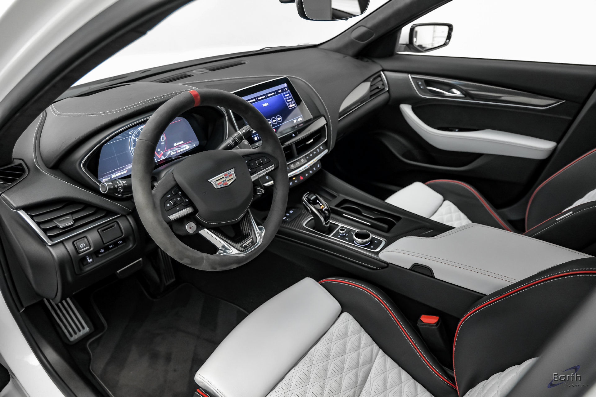 Used 2022 Cadillac CT5 V Blackwing w/ Driver Assist Package RWD image 3