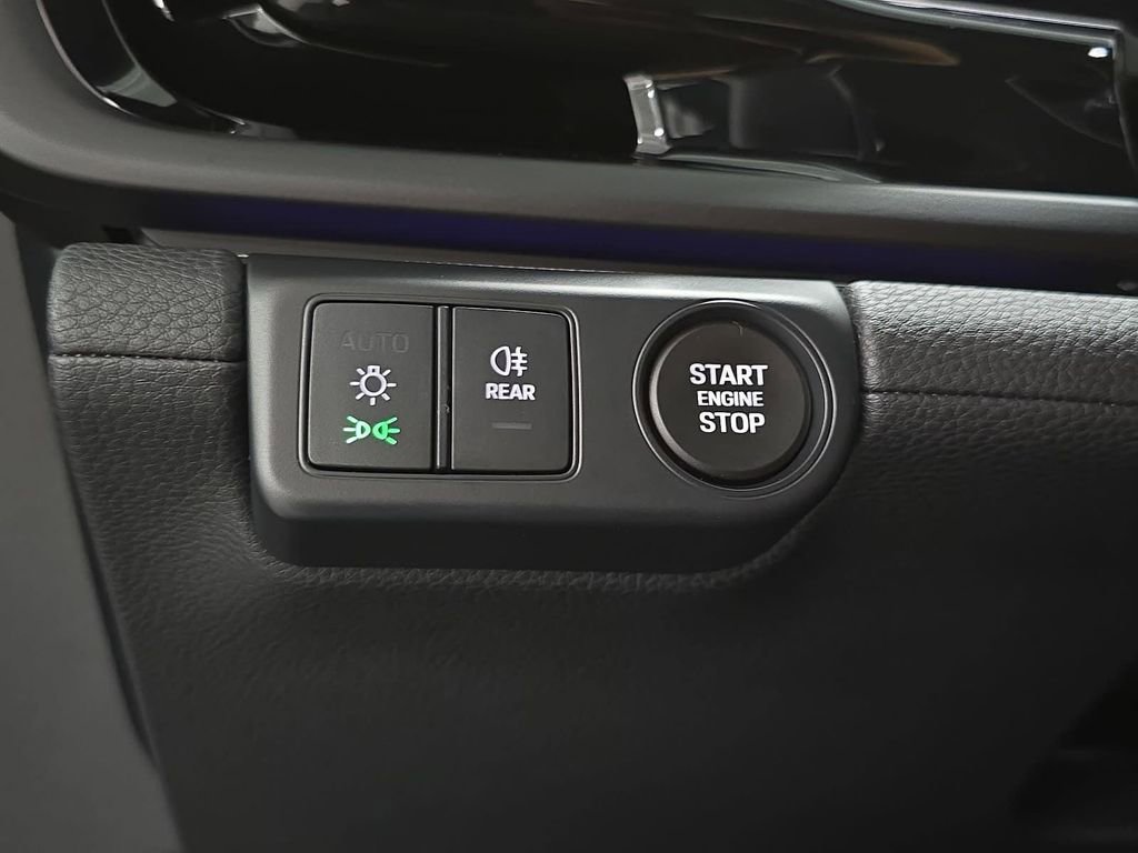 Certified 2024 Porsche Panamera 4 AWD/4WD image 21