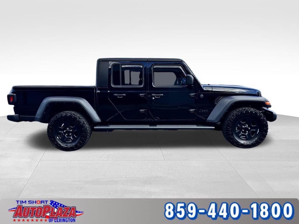 Used 2024 Jeep Gladiator Sport AWD/4WD image 9