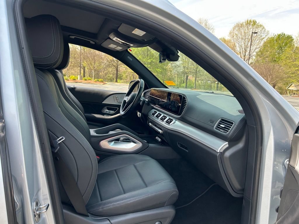 Used 2025 Mercedes-Benz GLS 450 4MATIC image 50