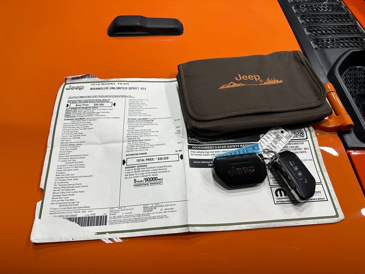 Used 2018 Jeep Wrangler Unlimited Sport AWD/4WD image 38