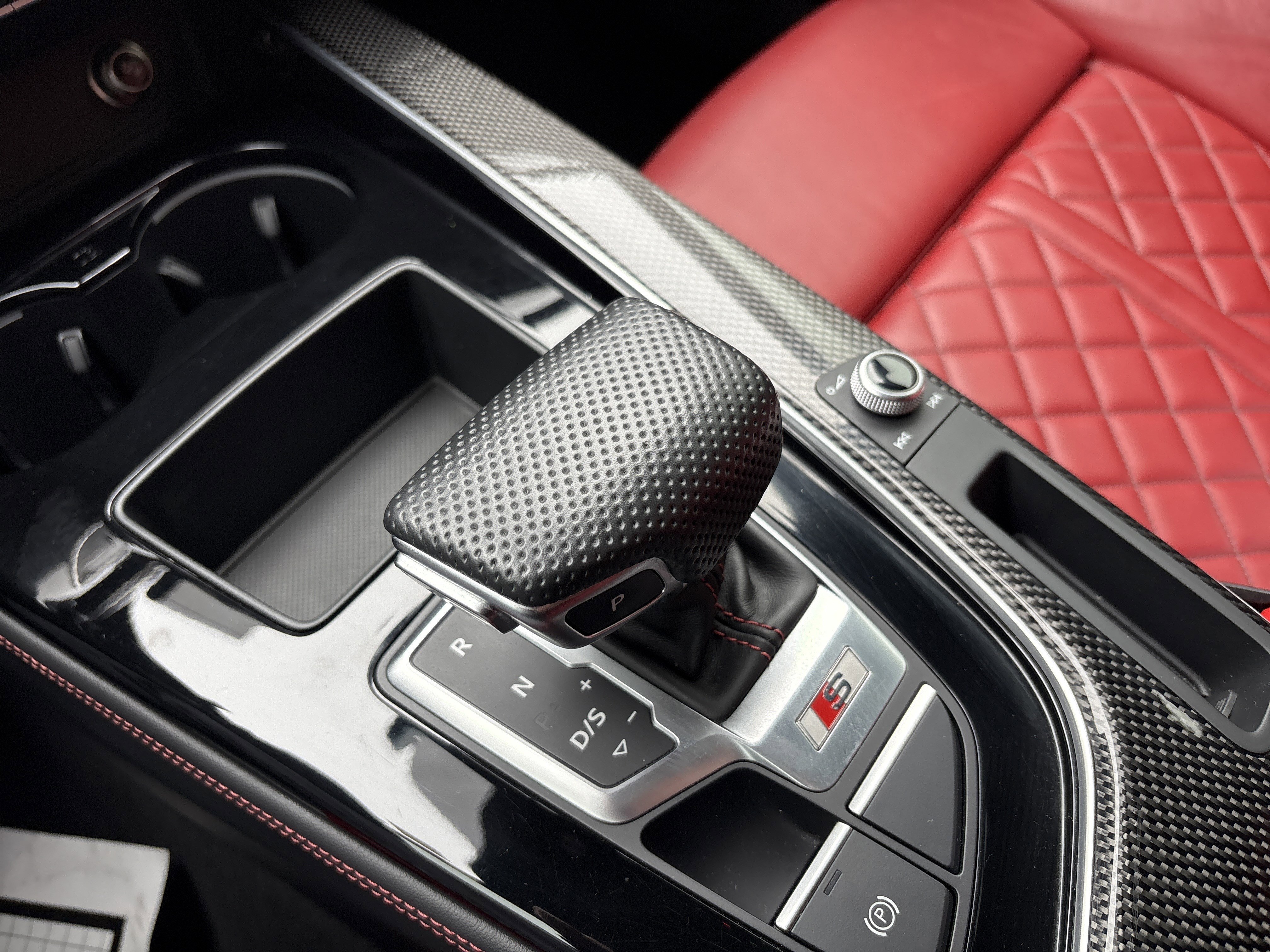 Used 2020 Audi S4 Premium Plus w/ Premium Plus Package image 26