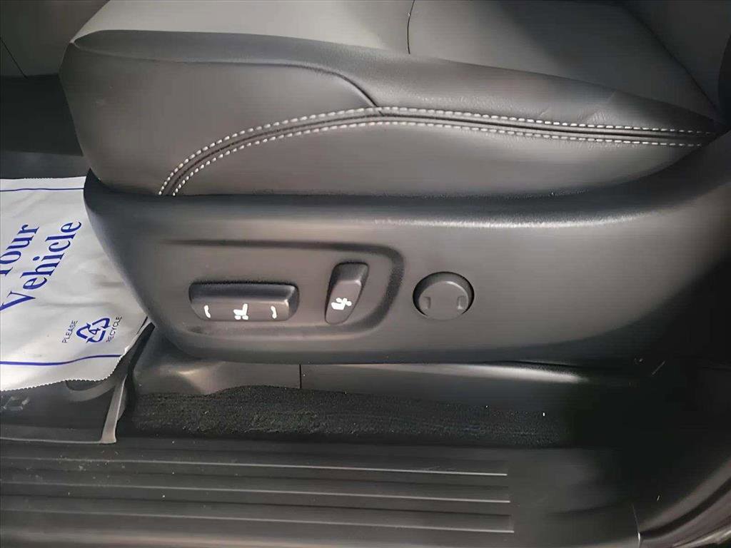 Used 2023 Toyota 4Runner SR5 Premium w/ Moonroof Package image 16