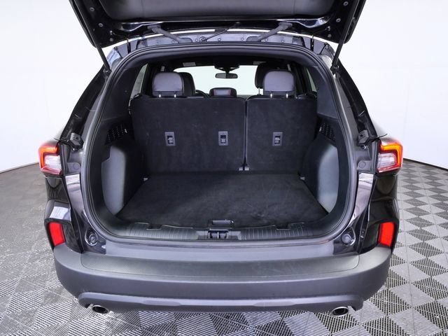 Certified 2025 Ford Escape ST-Line AWD/4WD image 9