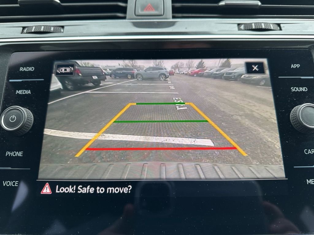 Used 2022 Volkswagen Tiguan SE R-Line image 24