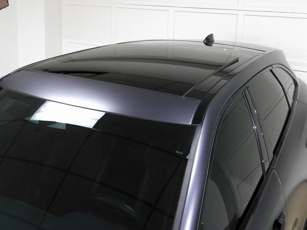 Used 2024 Jaguar F-PACE SVR image 19