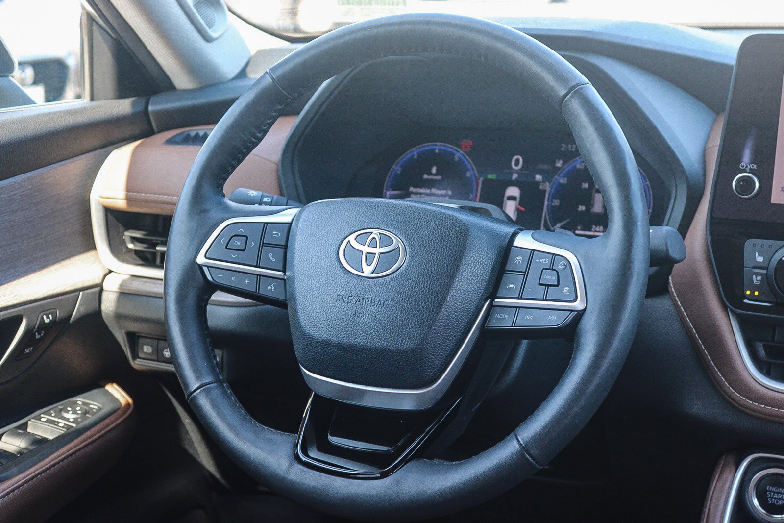 Certified 2024 Toyota Grand Highlander Platinum image 16