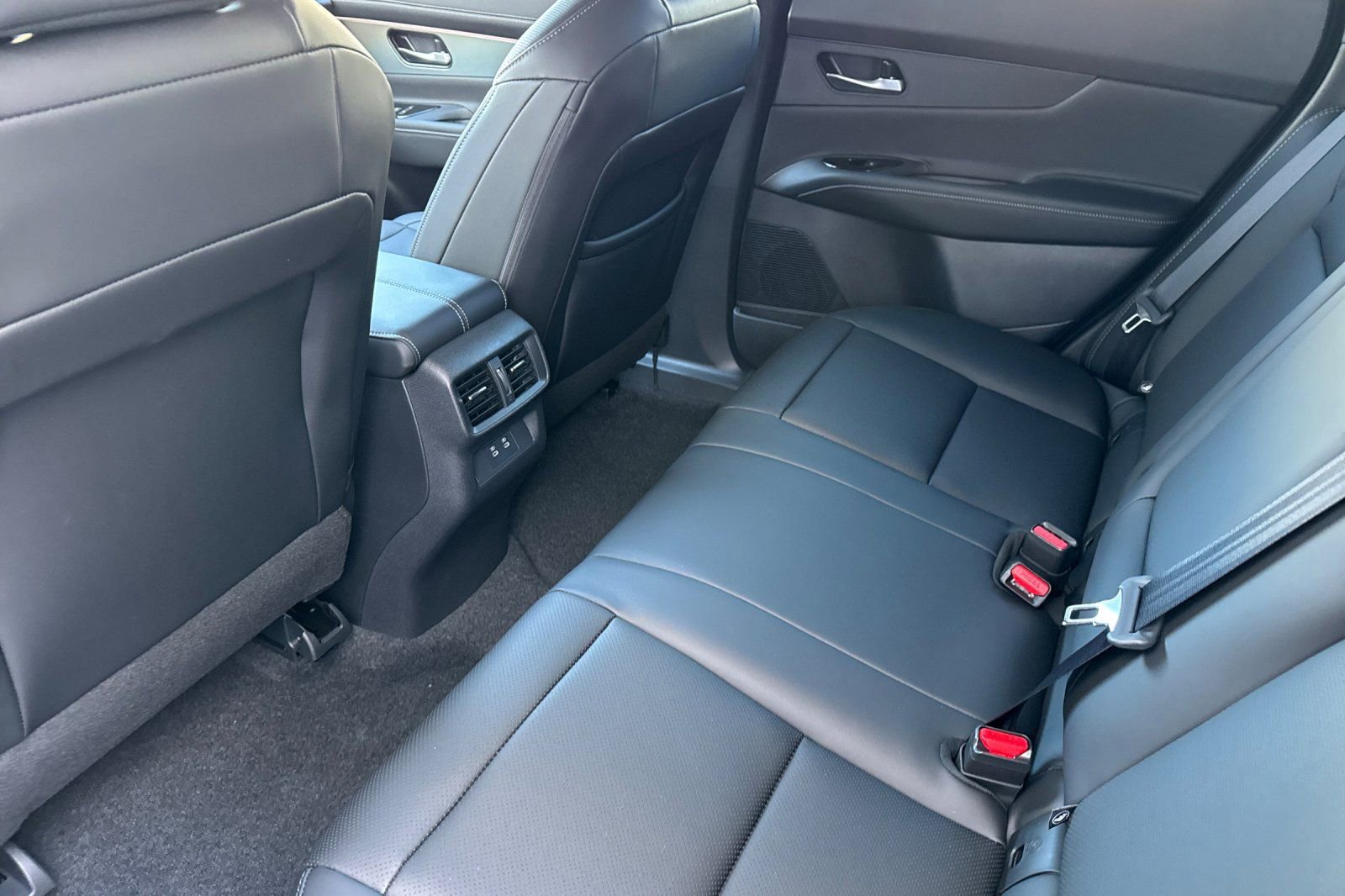 New 2026 Nissan Murano SL AWD/4WD image 9