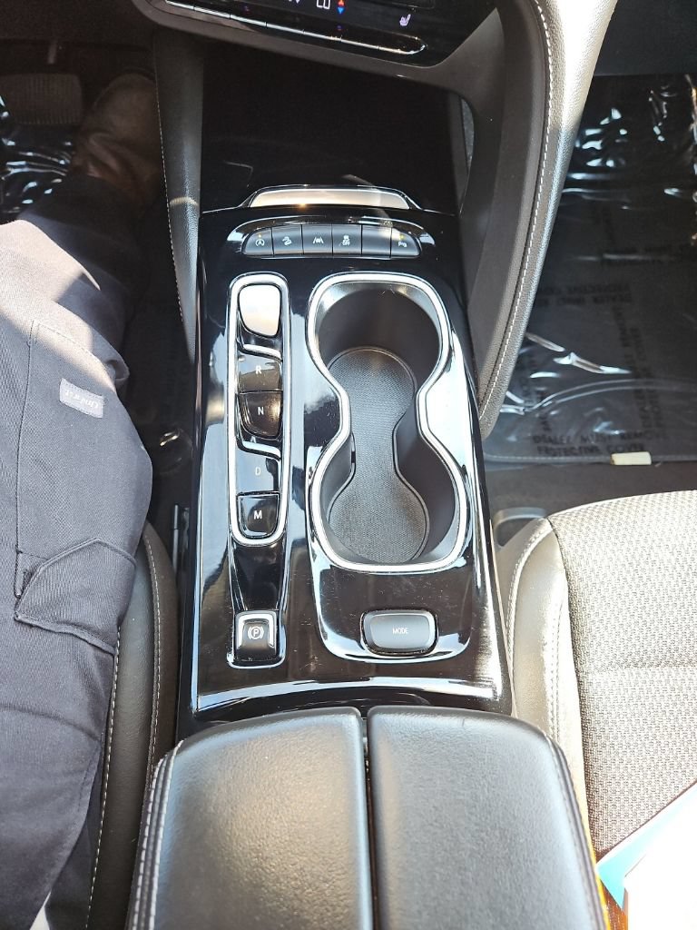 Used 2023 Buick Envision Preferred AWD/4WD image 19