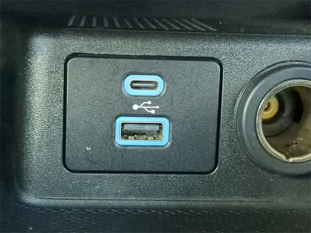 Used 2020 Ford Escape SE Sport image 26