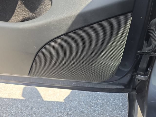 Used 2023 Tesla Model Y Long Range AWD/4WD image 17