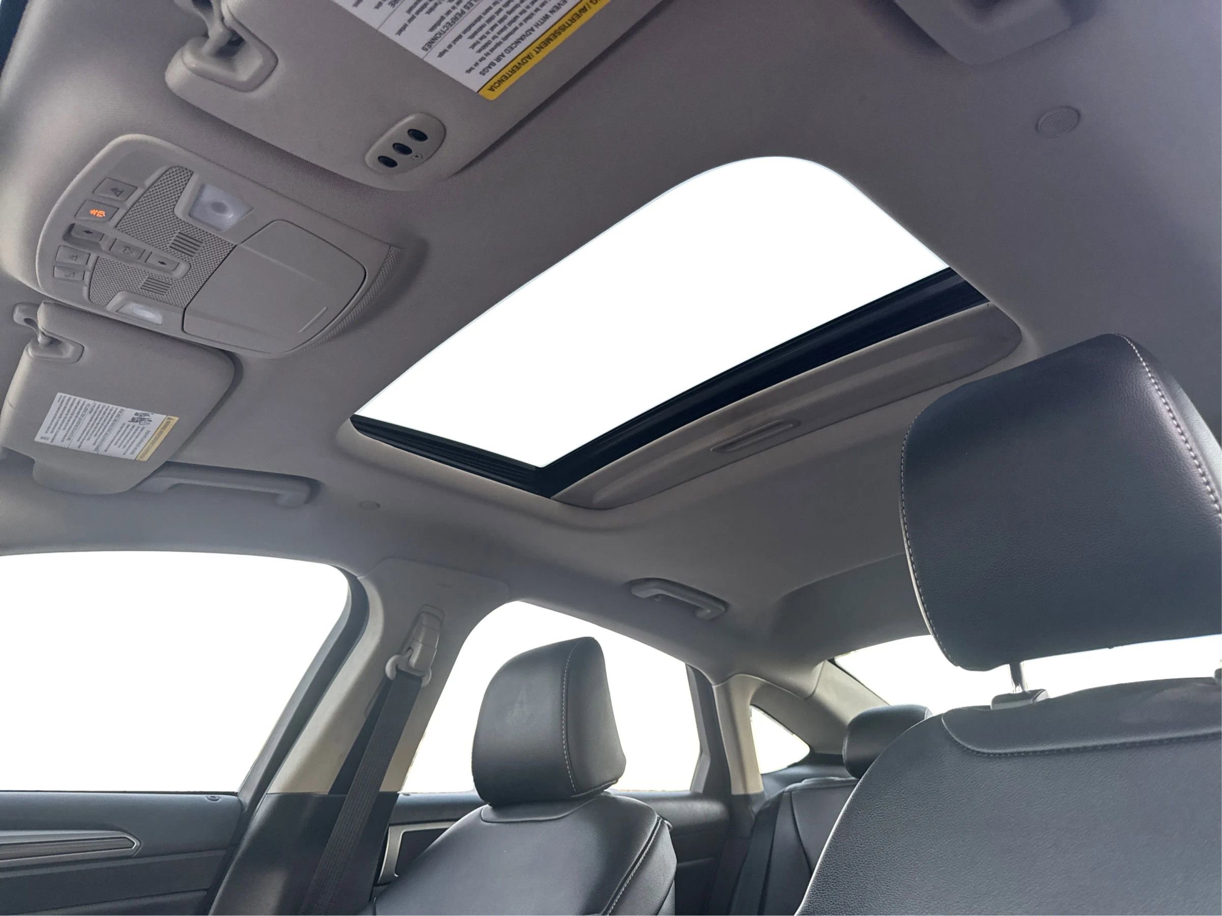 Used 2020 Ford Fusion SEL image 23