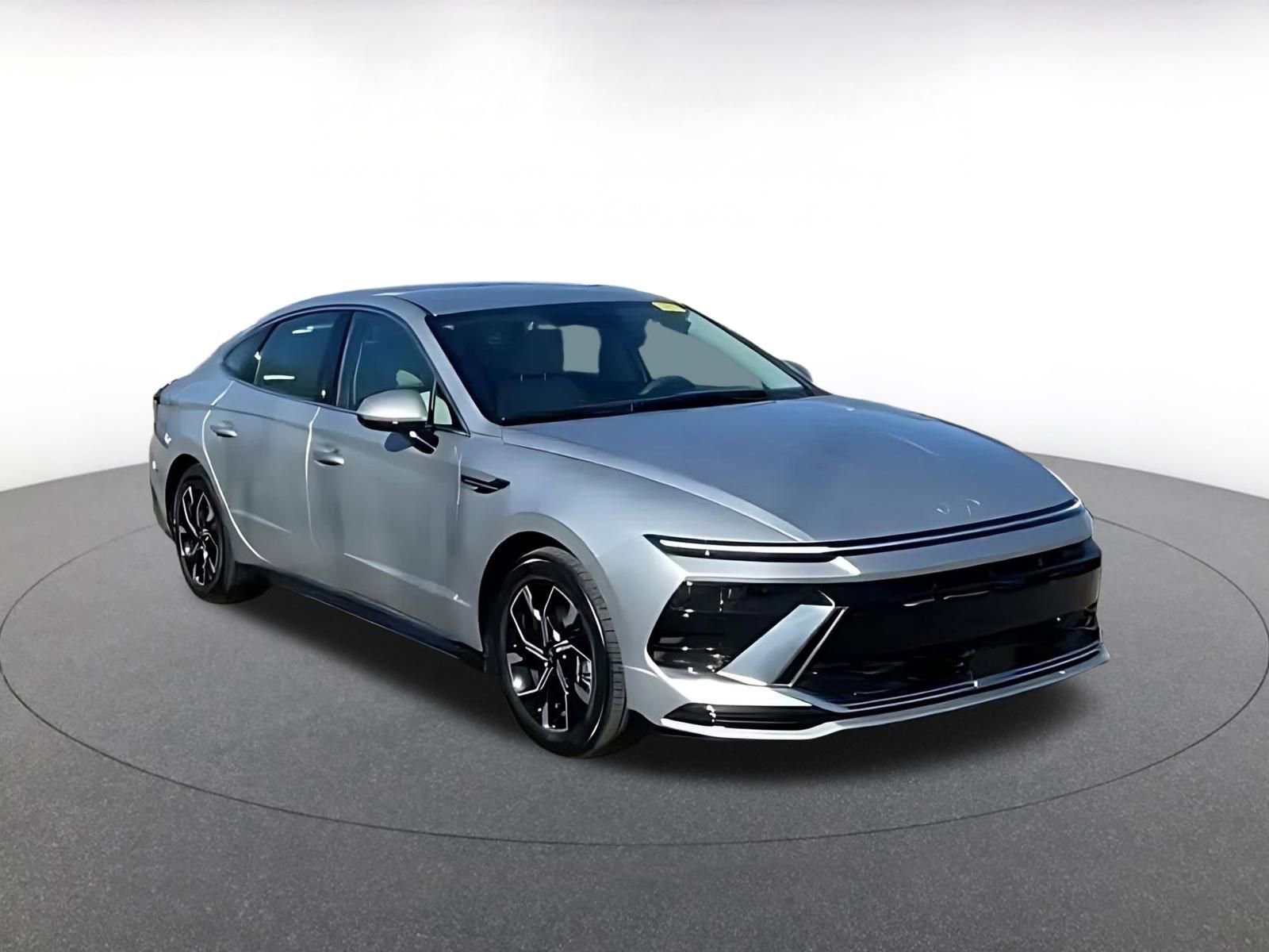 Used 2025 Hyundai Sonata SEL image 3