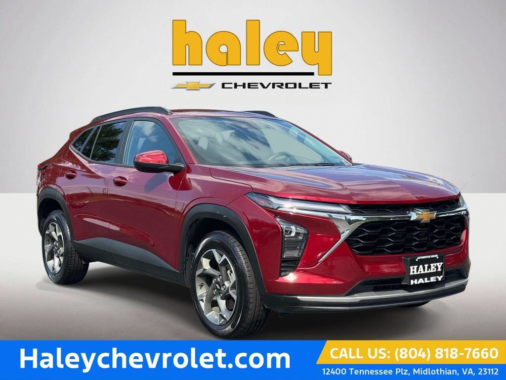 Used 2024 Chevrolet Trax LT FWD image 1