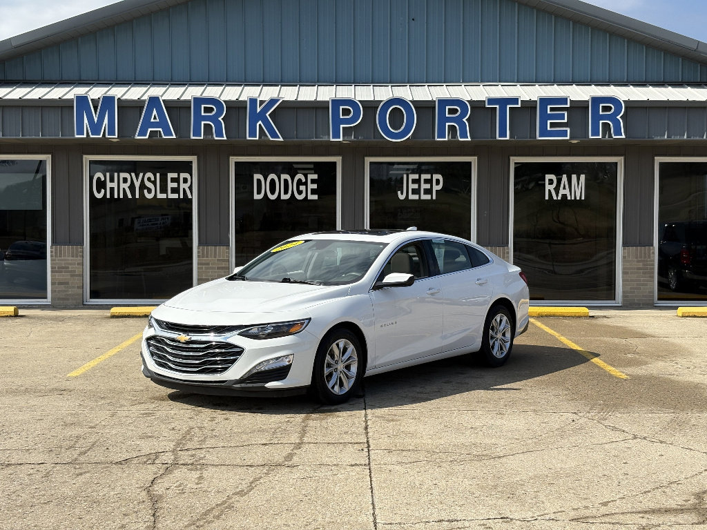Used 2024 Chevrolet Malibu LT FWD image 1