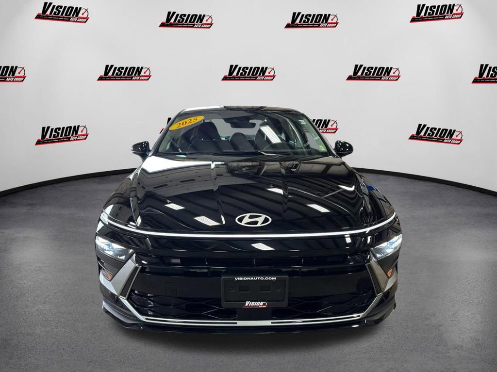 Certified 2025 Hyundai Sonata SE video 2