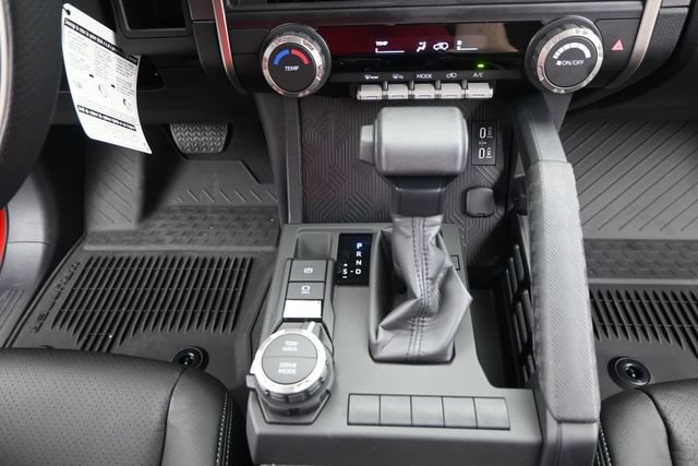 New 2026 Toyota 4Runner SR5 AWD/4WD image 7