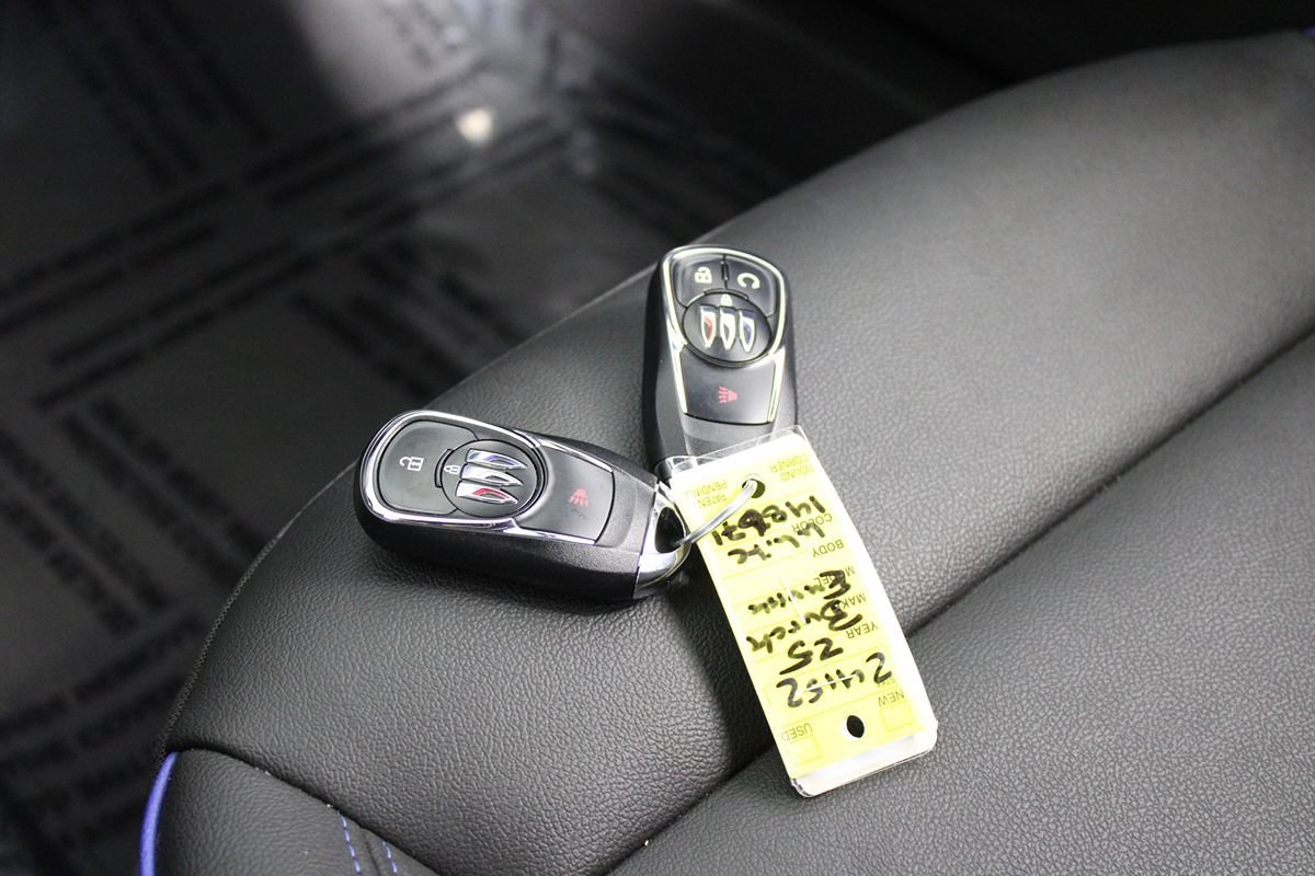 Used 2025 Buick Envista Sport Touring FWD image 16
